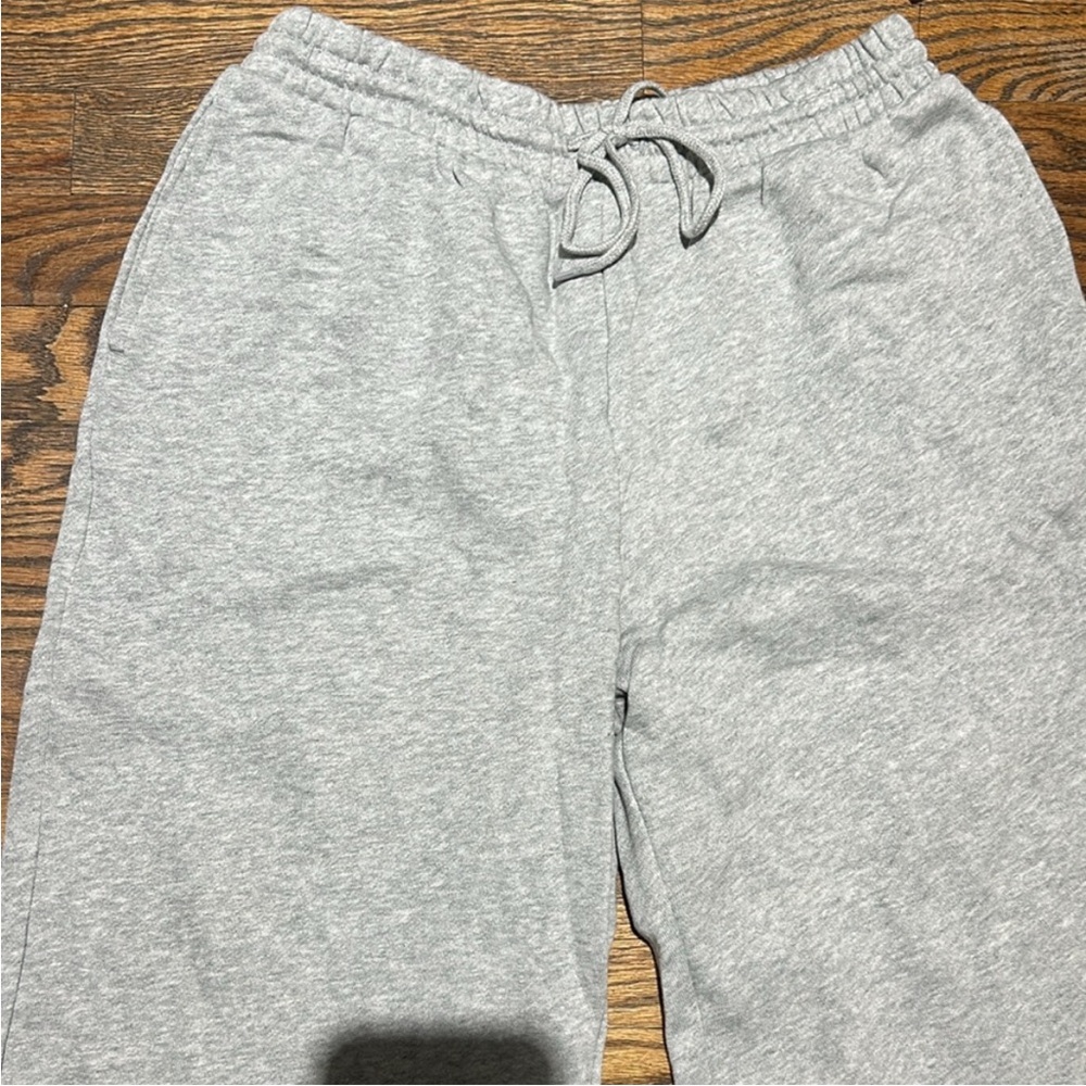 Old Navy Gray Women's Sweatpants - Picture 2 of 4